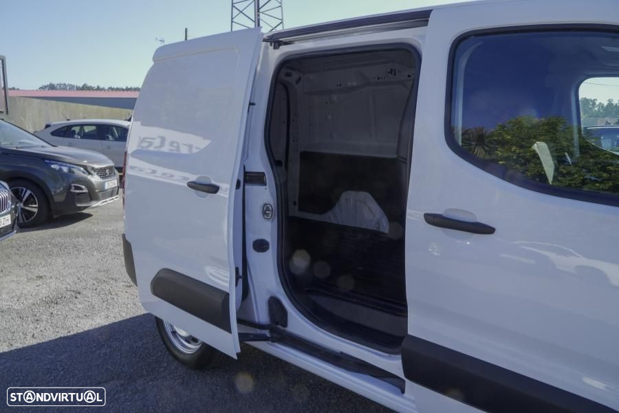 Toyota Proace City 1.5D L2 Comfort - IVA Dedutível - 7