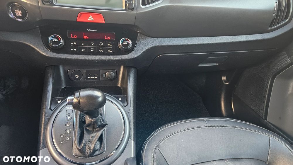 Kia Sportage 2.0 CVVT 2WD Automatik Spirit - 24