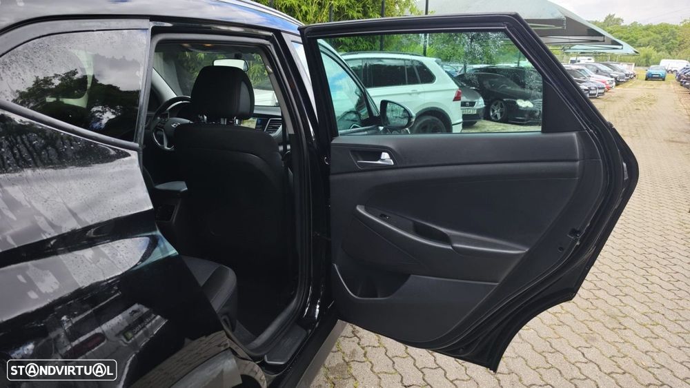 Hyundai Tucson 1.7 CRDi Premium - 9
