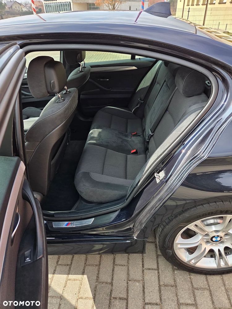 BMW Seria 5 528i xDrive - 6
