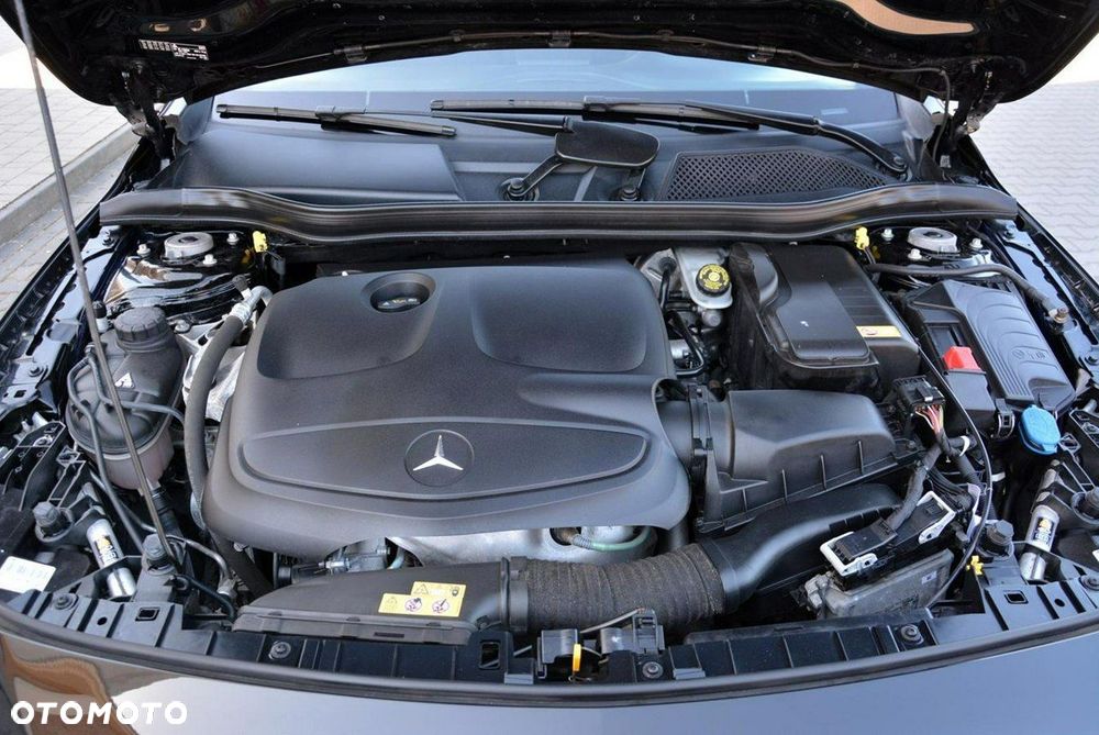 Mercedes-Benz GLA 200 AMG Line - 33