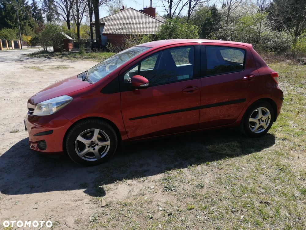 Toyota Yaris 1.33 Premium - 6