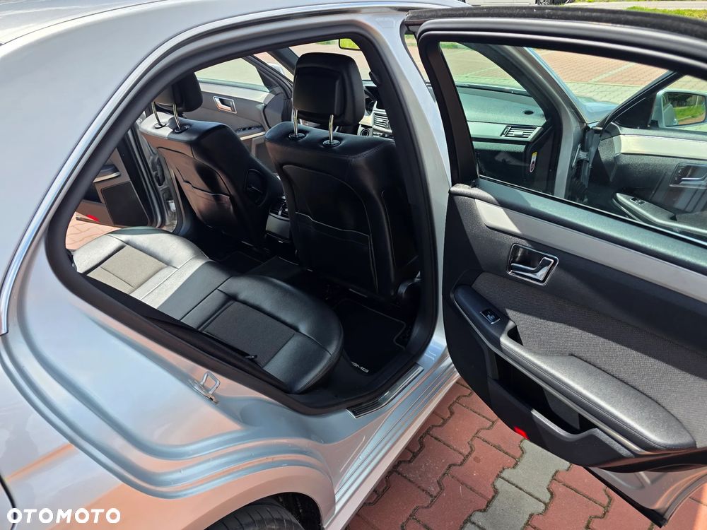 Mercedes-Benz Klasa E 250 CDI DPF BlueEFFICIENCY Avantgarde - 9