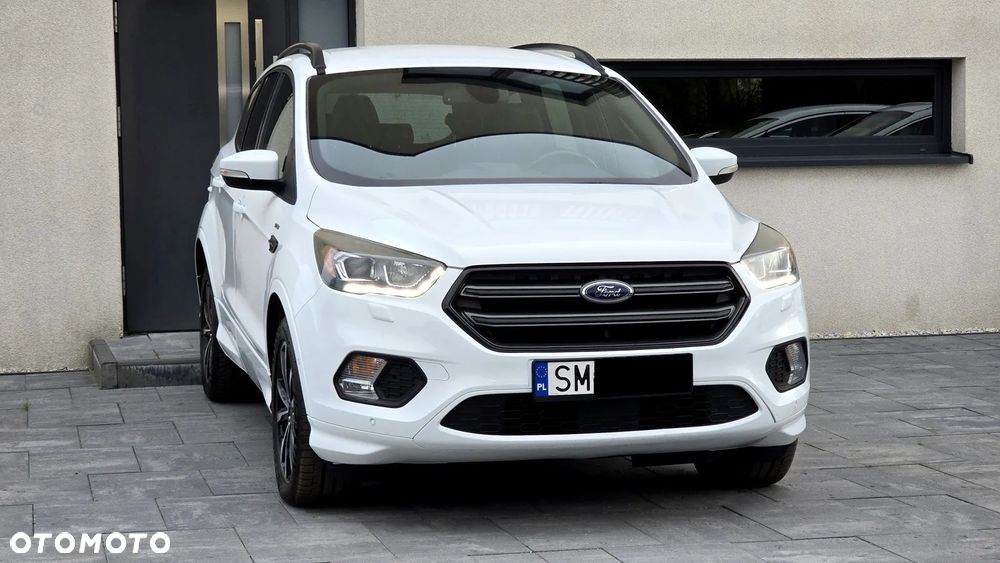 Ford Kuga 1.5 EcoBoost 2x4 ST-Line - 6