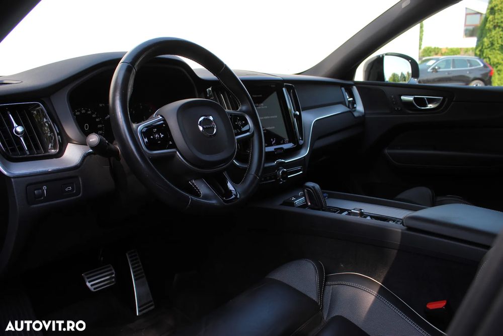 Volvo XC 60 B5 D AWD Geartronic RDesign - 12