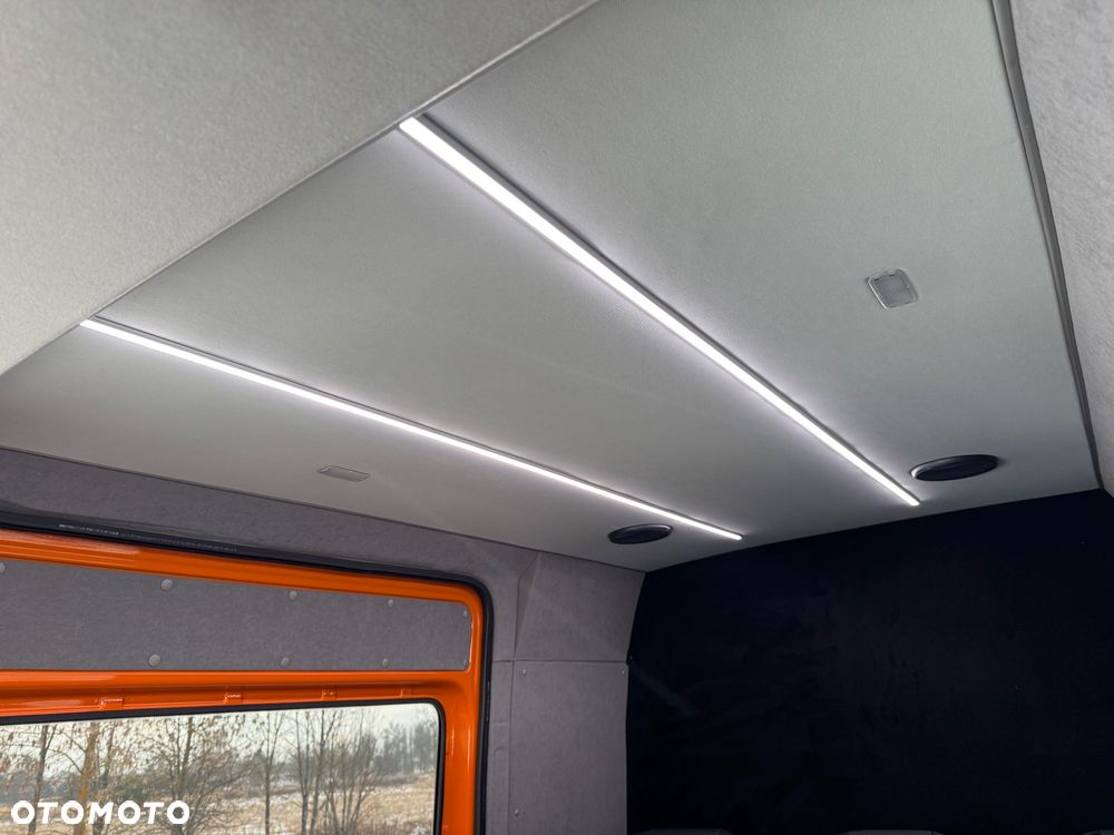 Volkswagen Crafter - 32