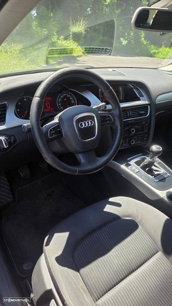 Audi A4 Avant 2.0 TDI Exclusive - 6