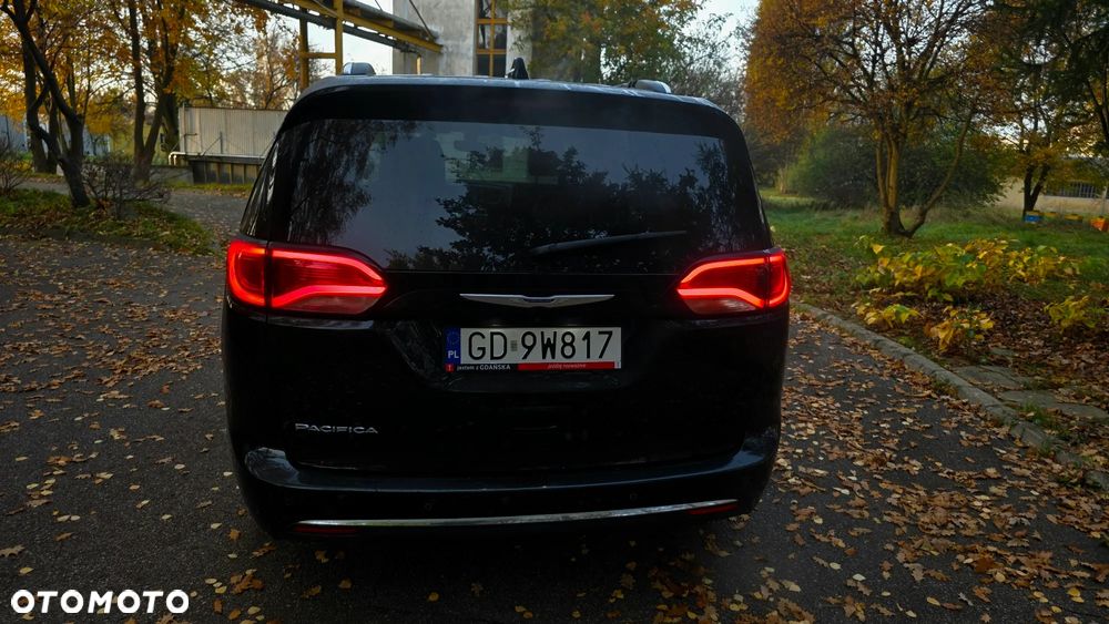 Chrysler Pacifica - 7