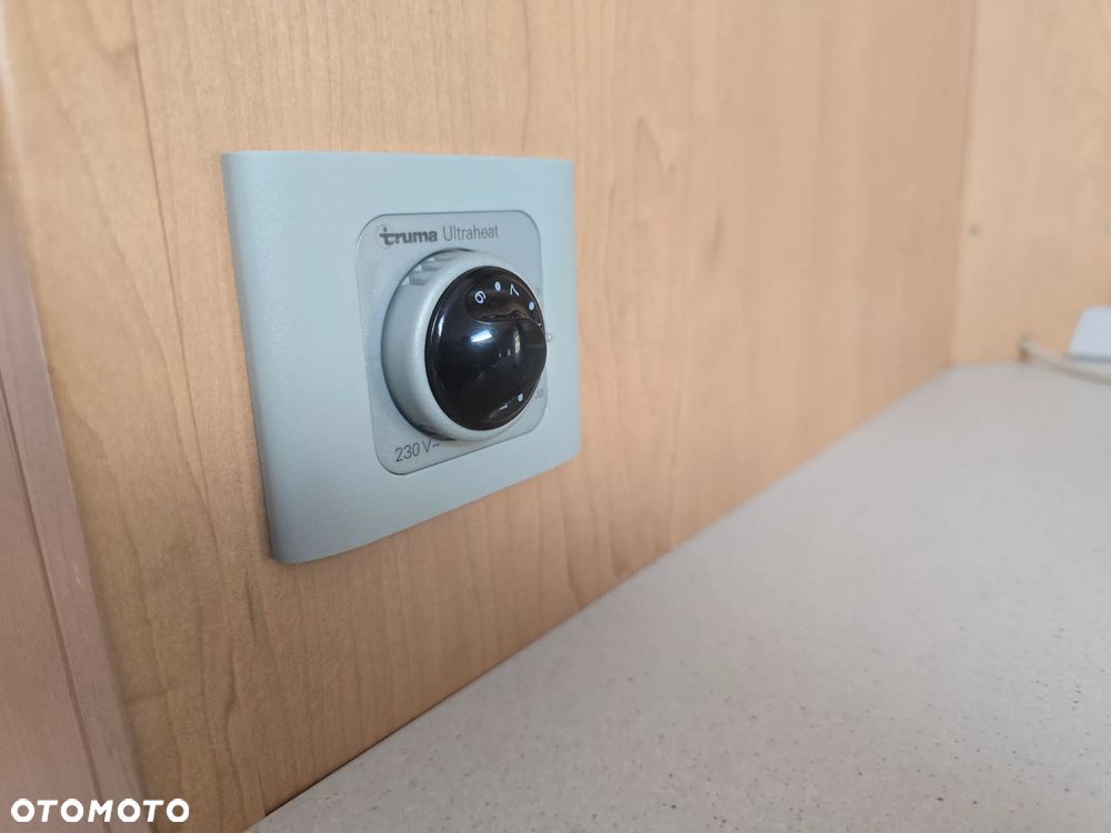 KNAUS 750 XXL SUDWIND 7-8osób mover namiot - 31