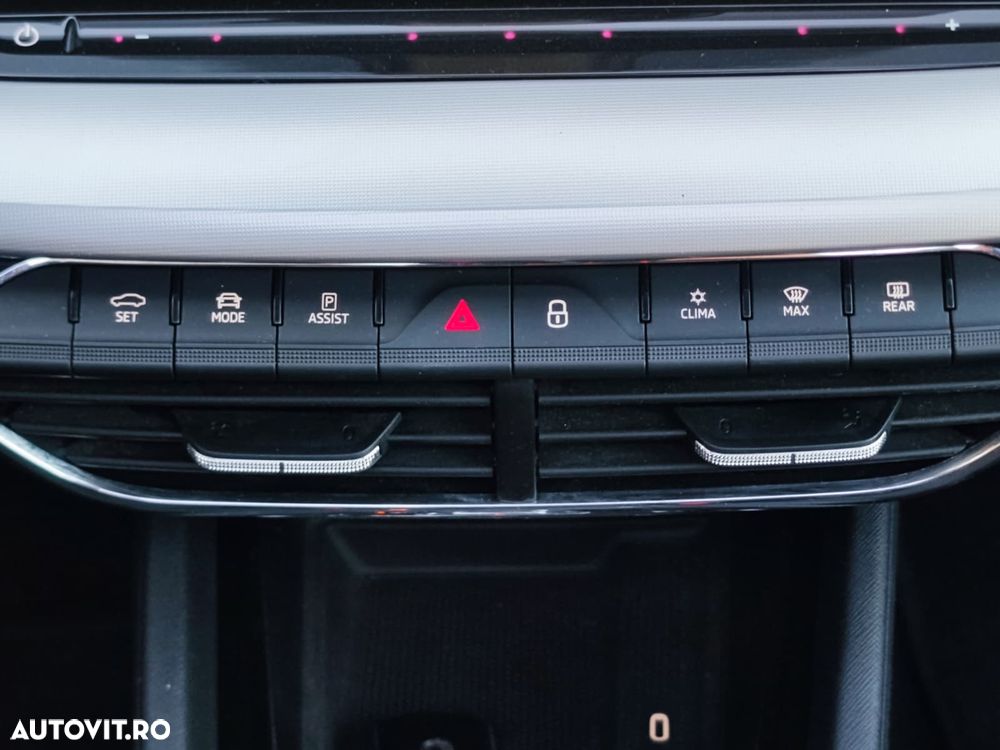 Skoda Octavia 2.0 TDI DSG 4X4 Style - 25