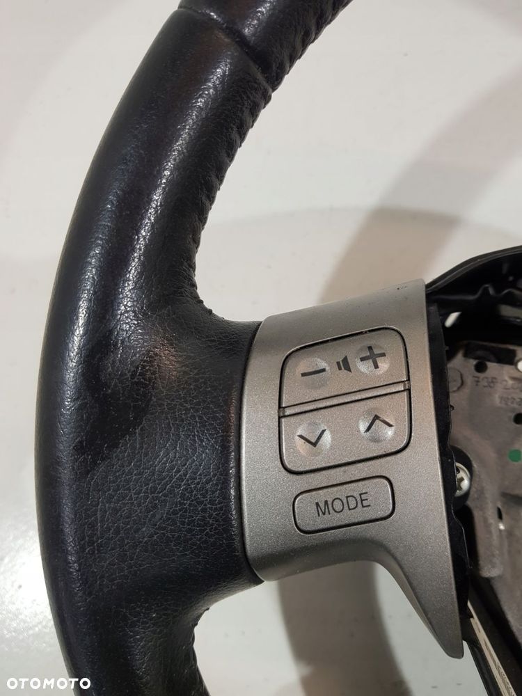 kierownica multi skóra 6066111 toyota auris i e15 eur 07r - 6