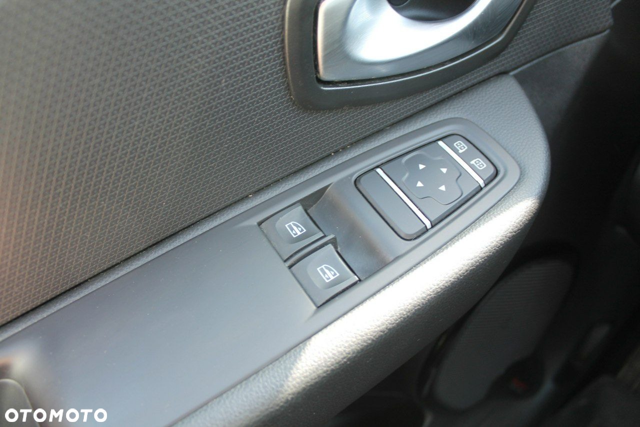 Renault Clio - 18