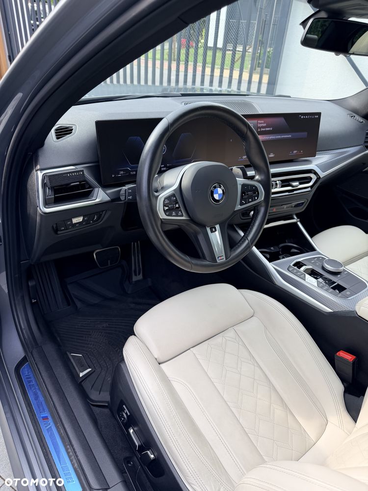 BMW Seria 3 330i xDrive M Sport - 9