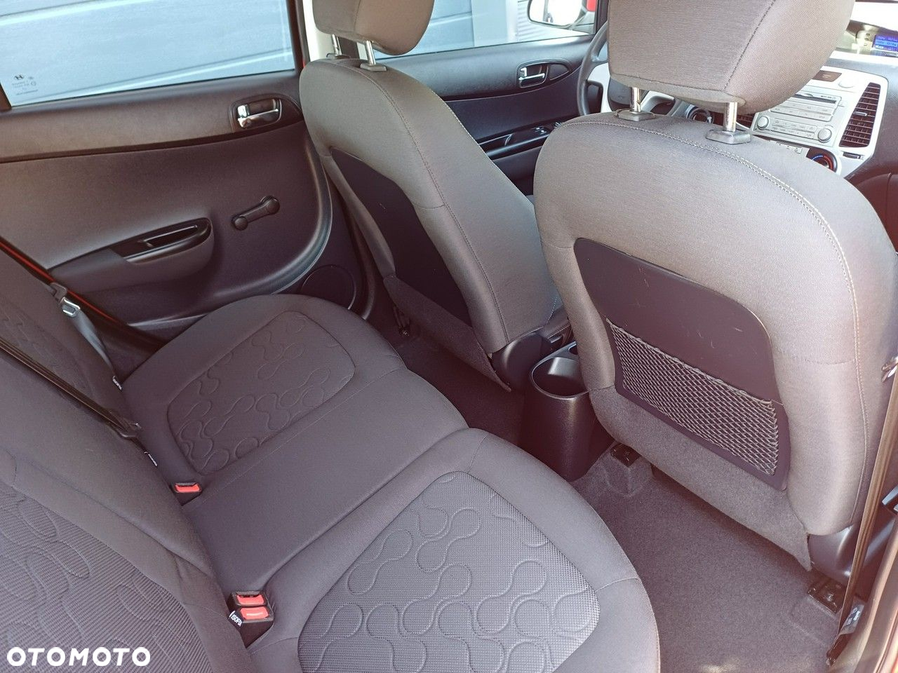 Hyundai i20 - 12