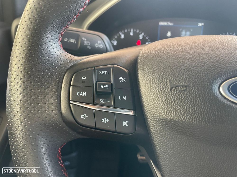 Ford Focus 1.0 EcoBoost MHEV ST-Line X - 20