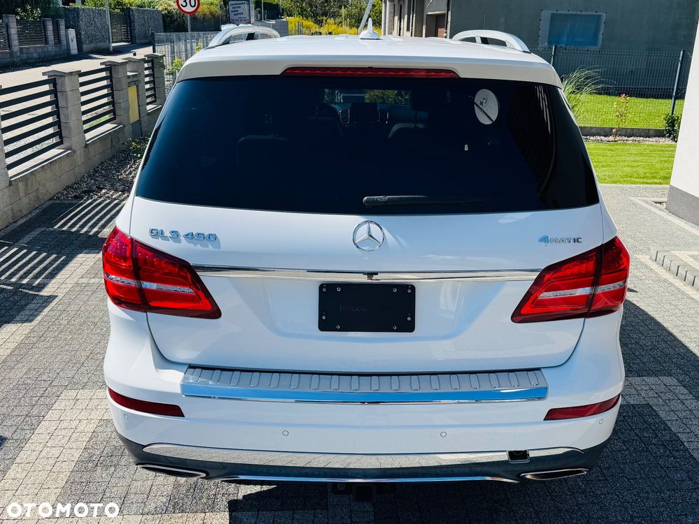 Mercedes-Benz GLS - 9