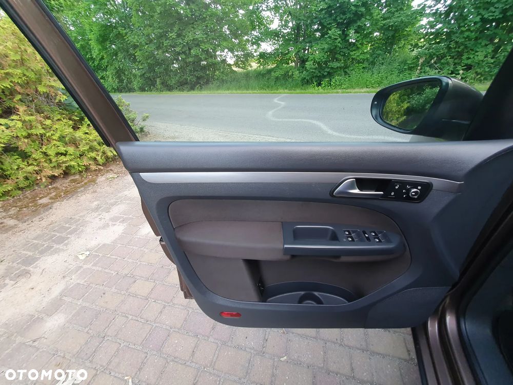 Volkswagen Touran 1.6 TDI DPF Cross - 9
