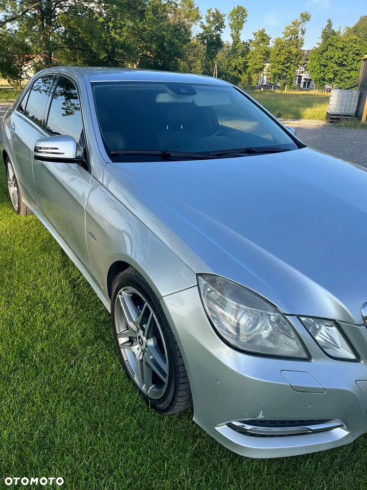 Mercedes-Benz Klasa E 220 CDI BlueEff Avantgarde - 26