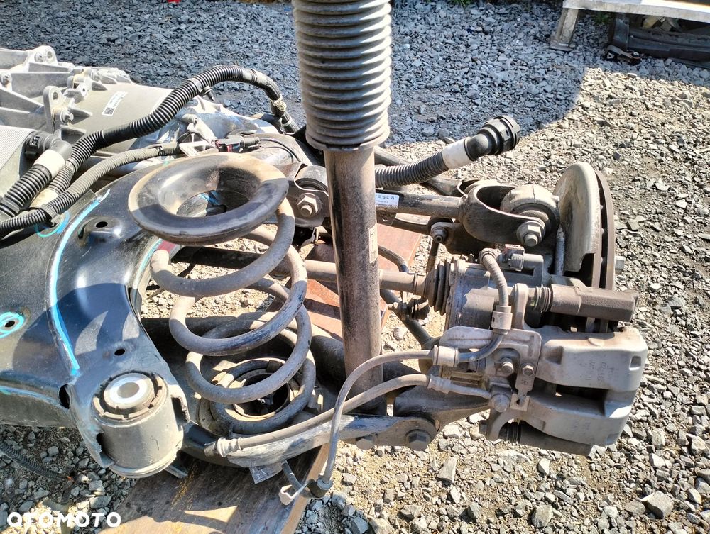 TESLA 3 2022 ZAWIESZENIE TYŁ PRAWE WAHACZ PIASTA TYŁ PRAWA - 1