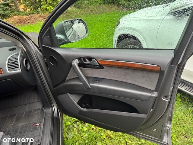 Audi Q7 3.0 TFSI Quattro Tiptronic - 7