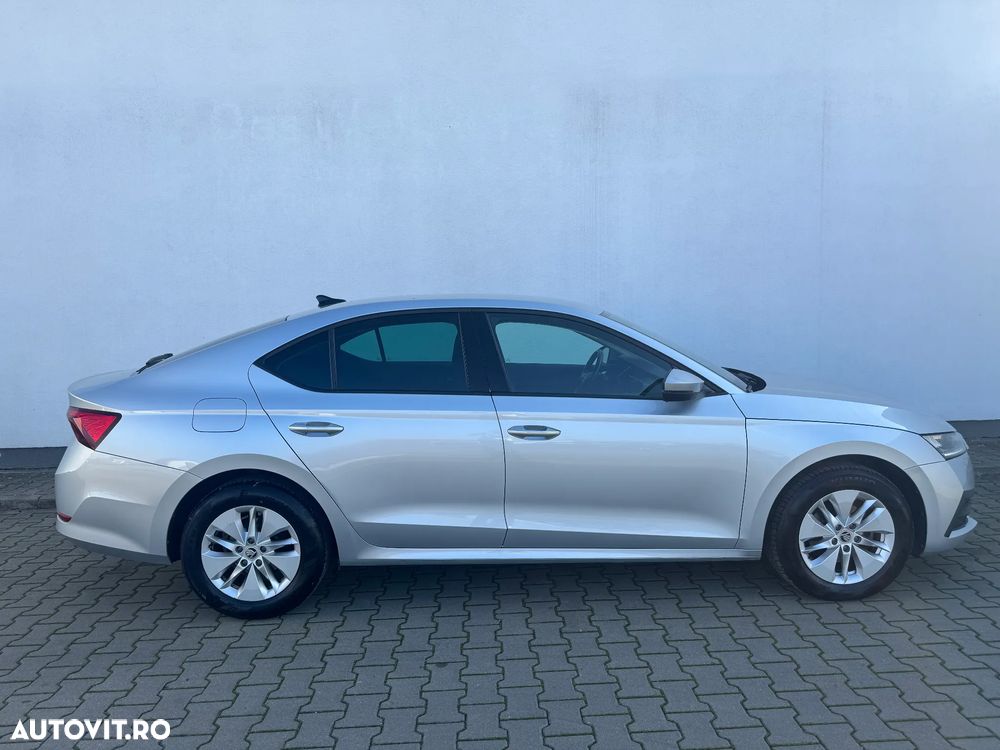 Skoda Octavia 2.0 TDI DSG Ambition - 3