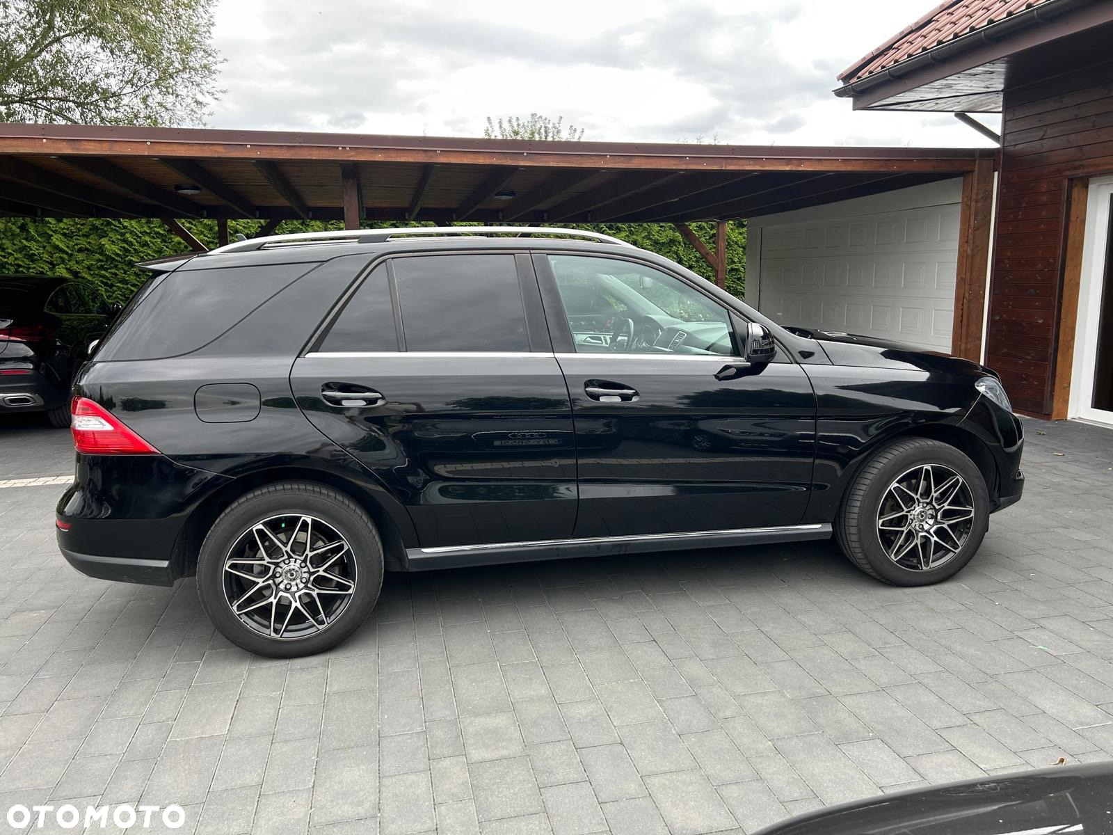 Mercedes-Benz ML 350 BlueTec 4-Matic - 6