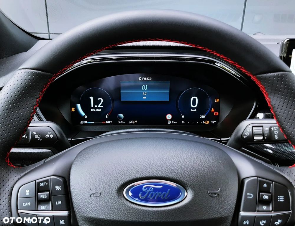 Ford Focus 1.0 EcoBoost ST-Line X - 18