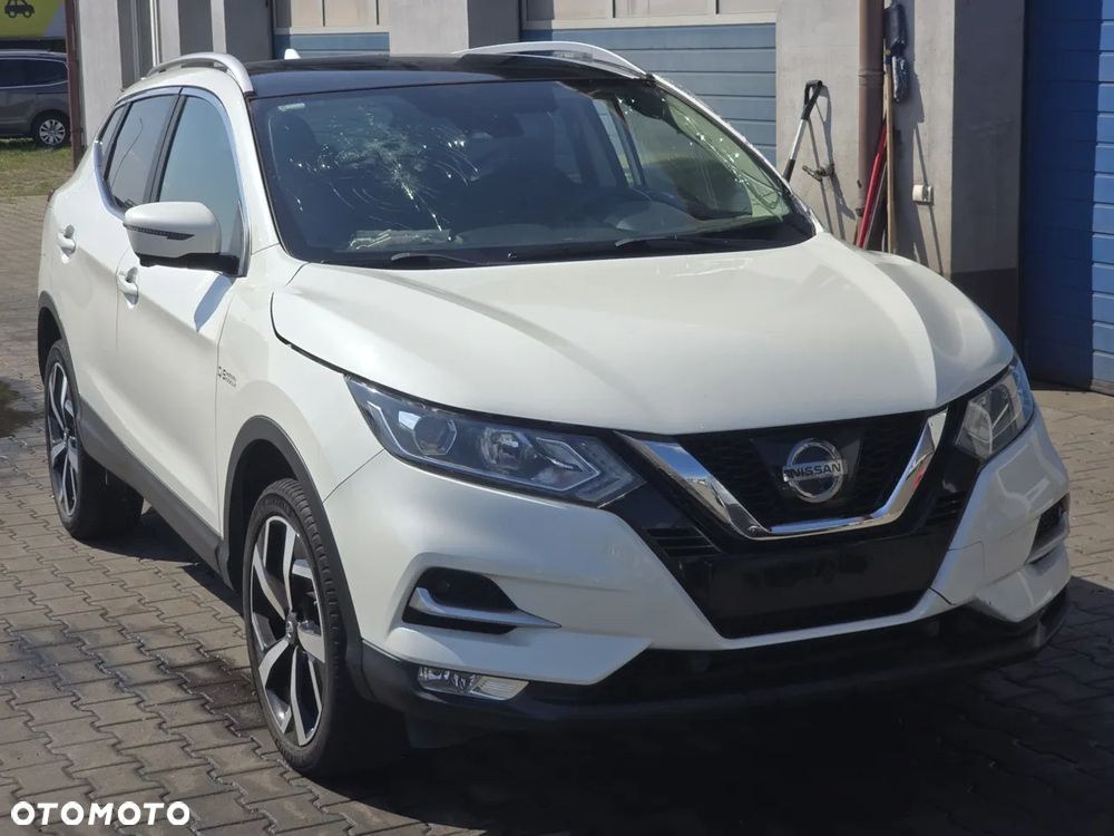 Nissan Qashqai 1.2 DIG-T N-Connecta EU6 - 6