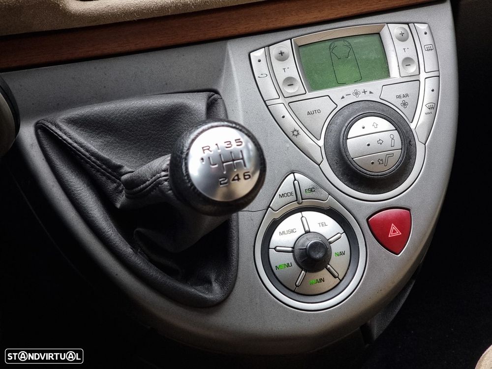 Lancia Phedra 2.2 JTD - 13