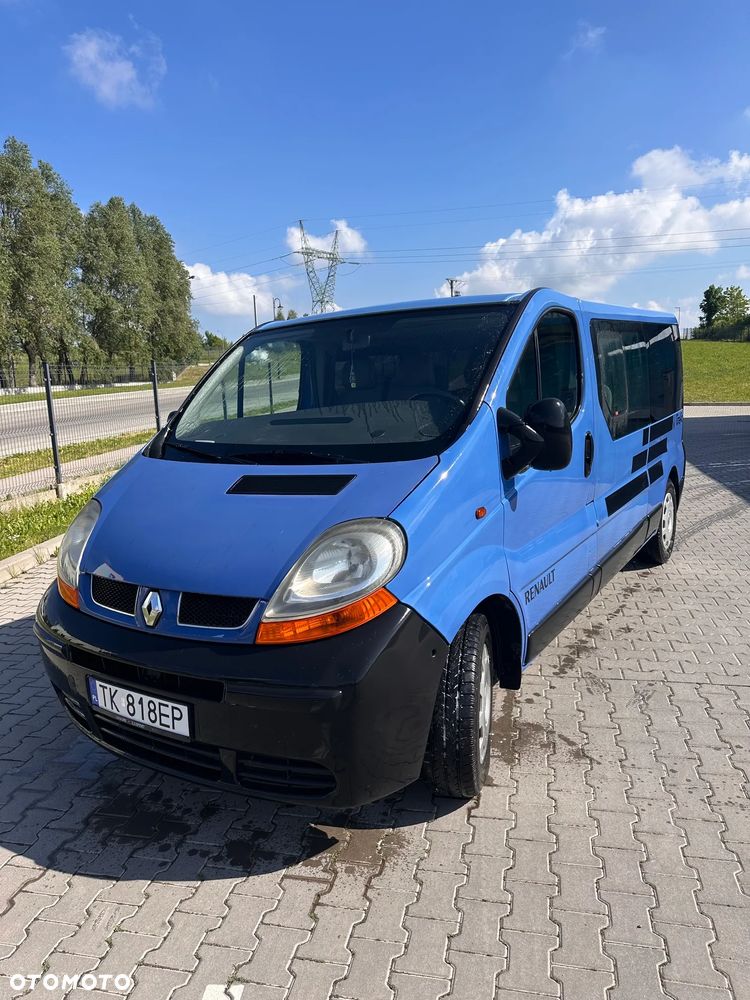 Renault Trafic Passenger - 1