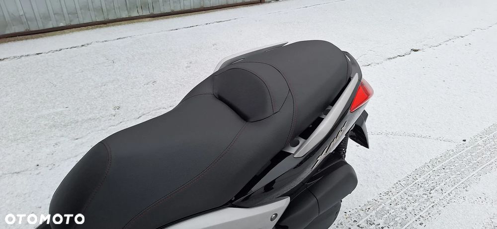 Yamaha X-max - 7
