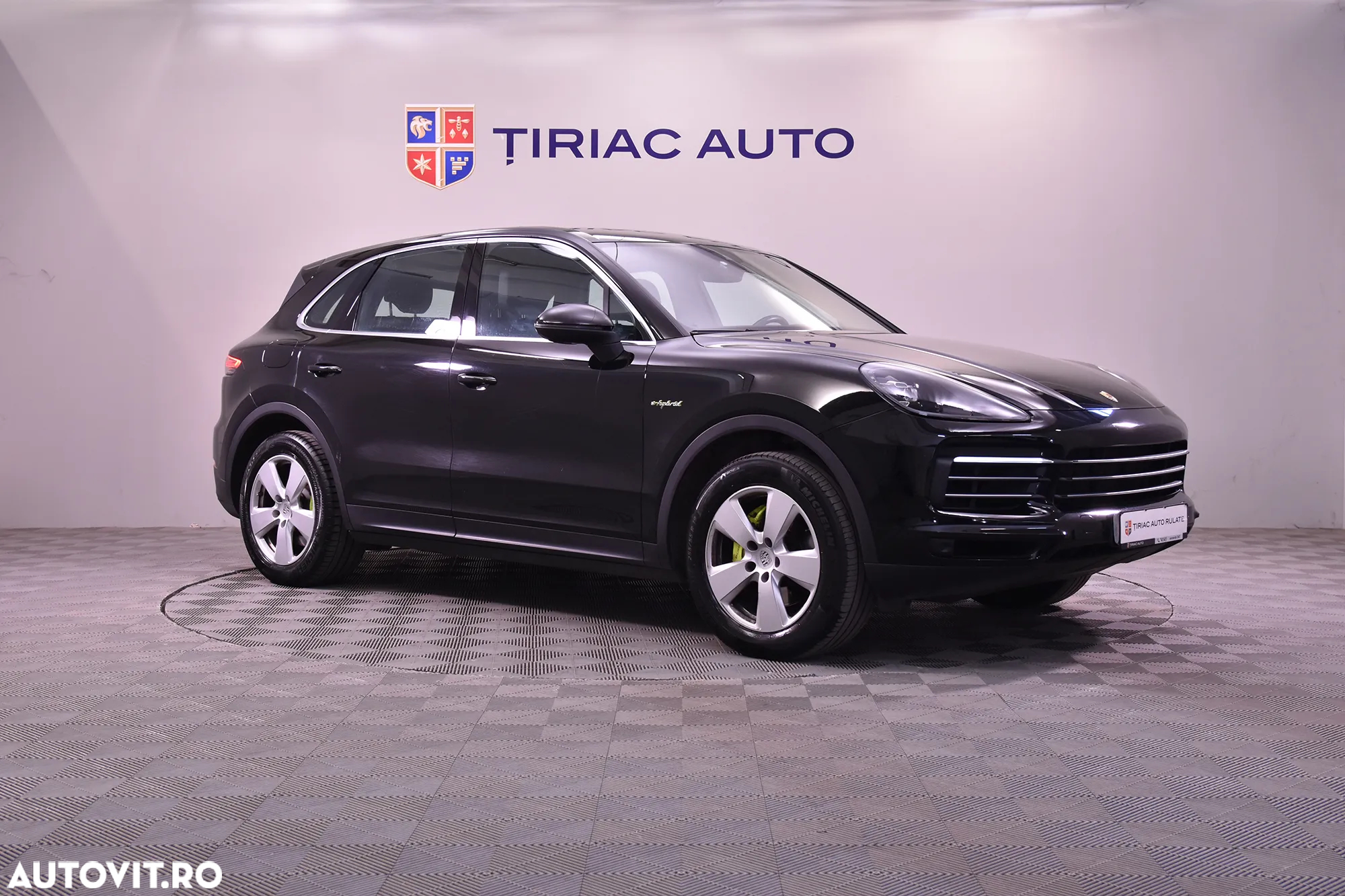 Porsche Cayenne - 7