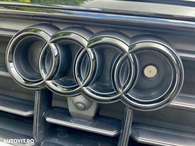 Audi Q8 - 12