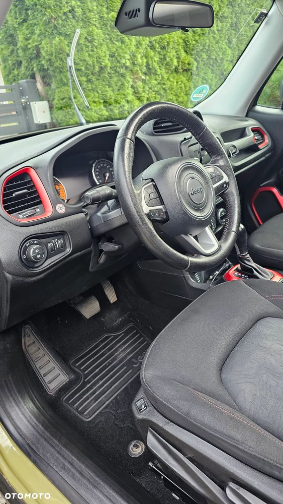 Jeep Renegade - 27