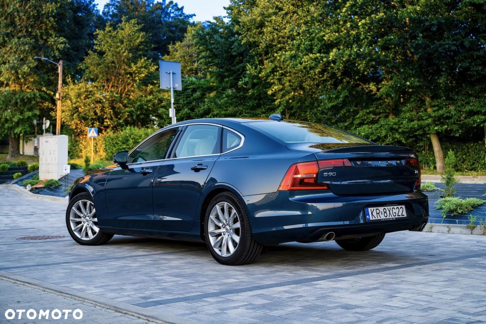Volvo S90 T4 Momentum Pro - 3