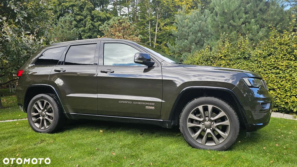 Jeep Grand Cherokee - 2