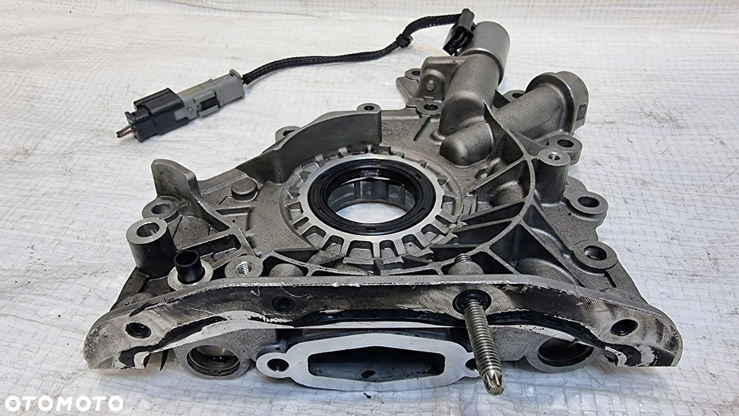 POMPA OLEJU OPEL GRANDLAND 1.6 BLUE HDI 9813581580 - 2