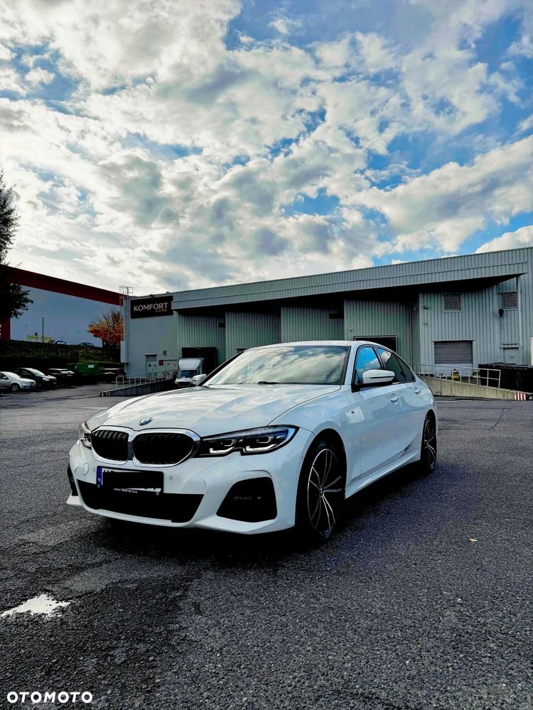BMW Seria 3 320d xDrive M Sport Shadow - 1