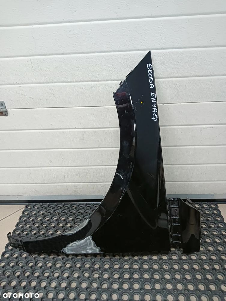 Skoda Enyaq lewy blotnik przedni - 1