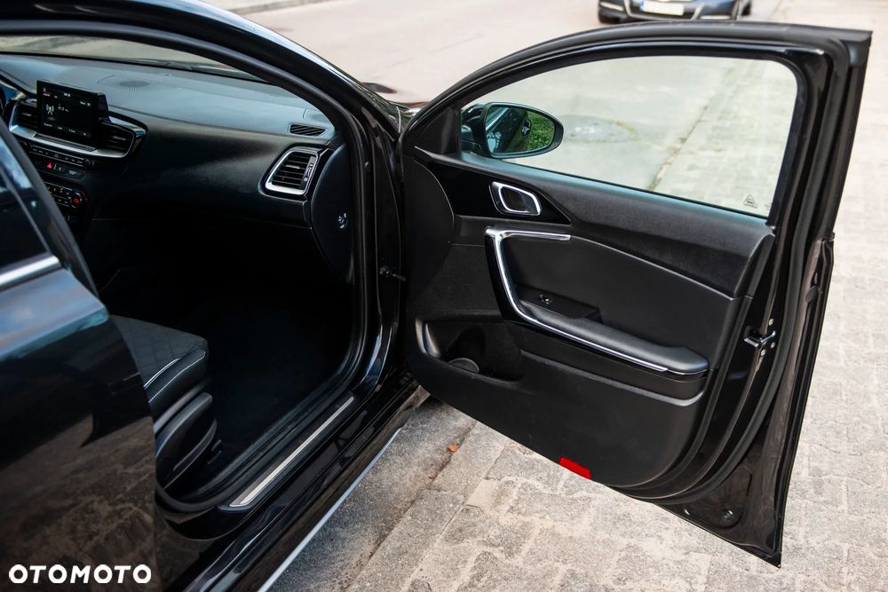 Kia ProCeed 1.4 T-GDI GT Line DCT - 34