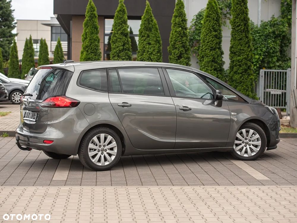 Opel Zafira - 14