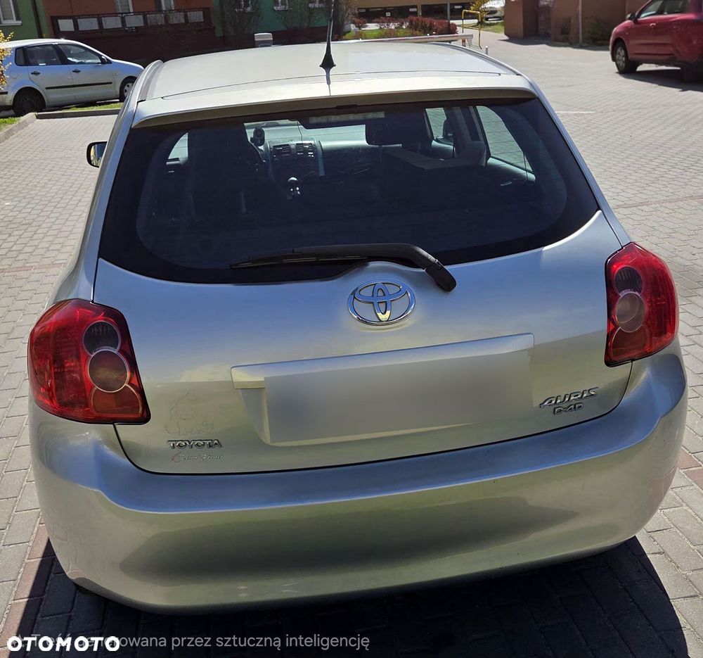 Toyota Auris 2.0 D-4D - 6