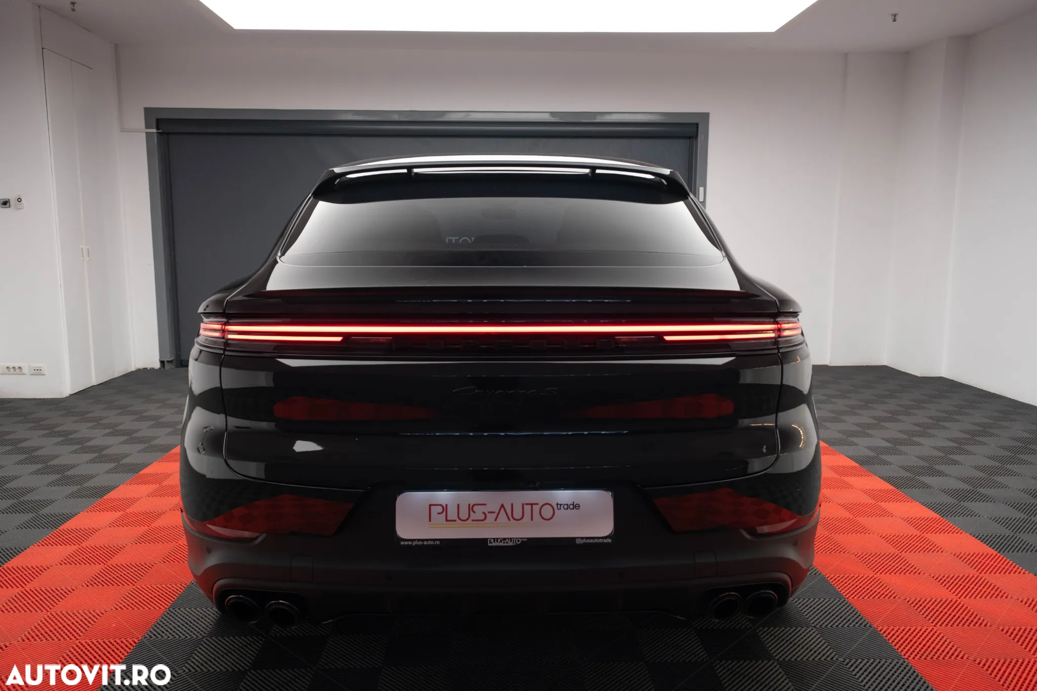 Porsche Cayenne S - 6