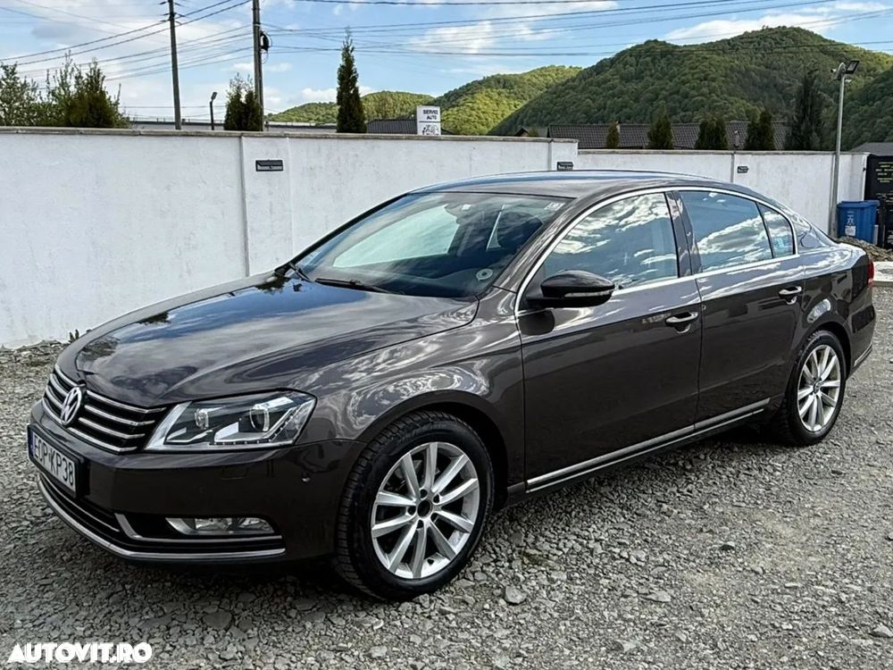 Volkswagen Passat 2.0 TDI DSG (BlueMotion Technology) Highline - 1