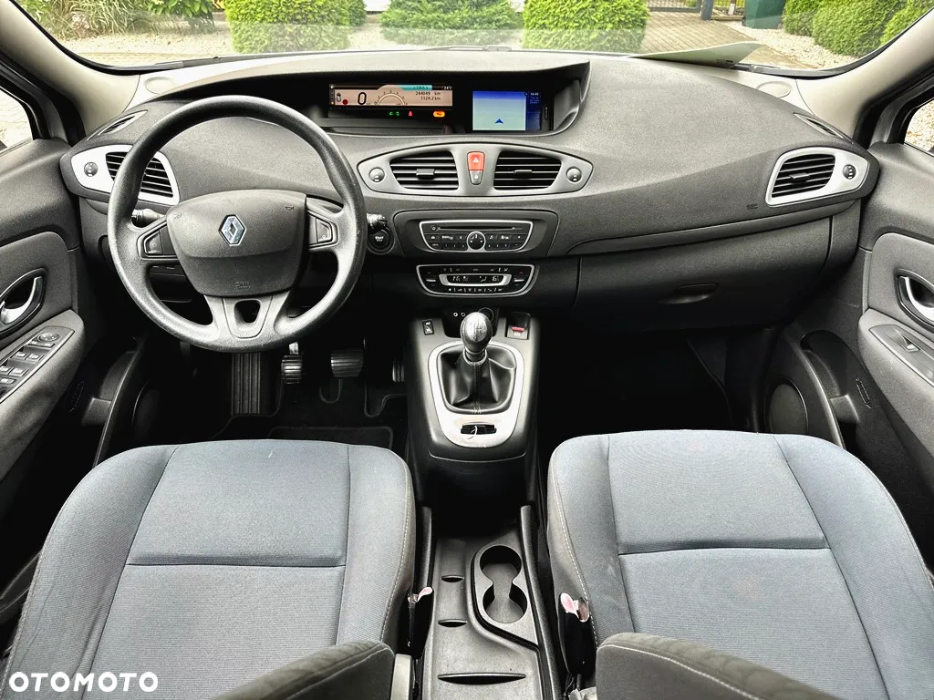 Renault Scenic 1.5 dCi Expression - 6