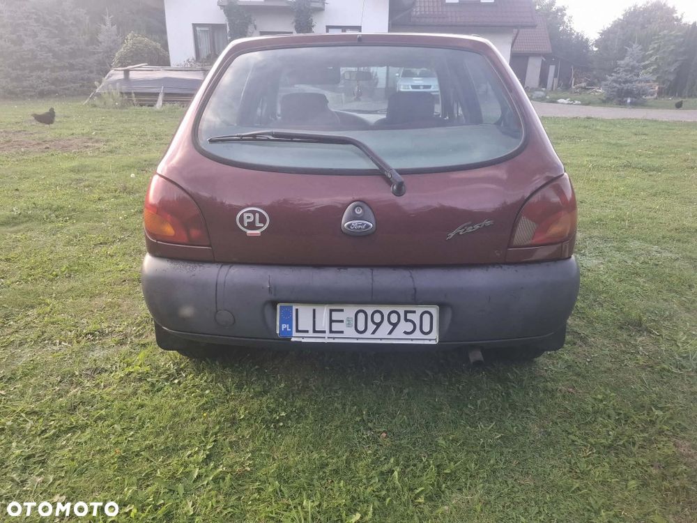 Ford Fiesta 1996 photo 3