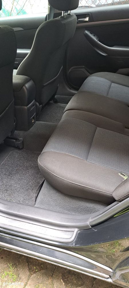 Toyota Avensis 2.2 D-4D Sol Plus - 5