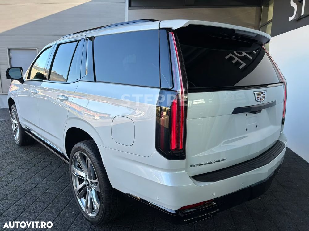 Cadillac Escalade - 4