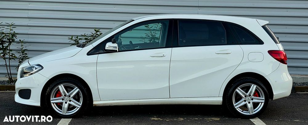 Mercedes-Benz B 220 - 12