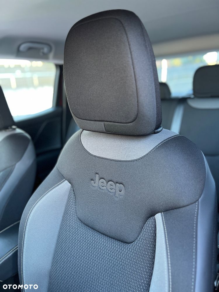Jeep Renegade 1.5 T4 mHEV Limited FWD S&S DCT - 13